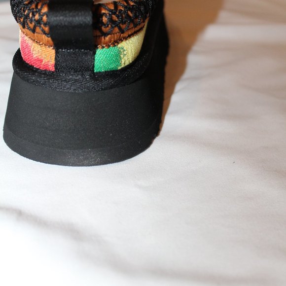 NIB UGG TAZZ‎ PRIDEPOP PLATFORM SHEARLING LINED SLIPPERS - Picture 7 of 8